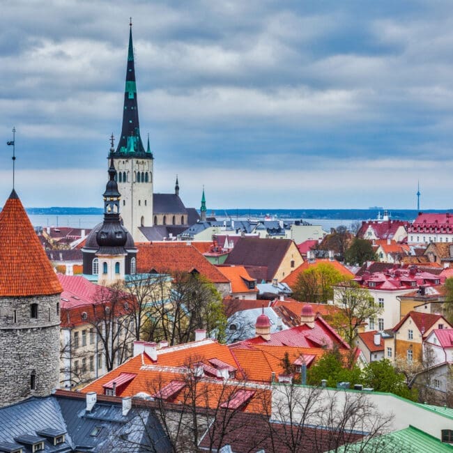 TALLINN walking tour IBG Travel