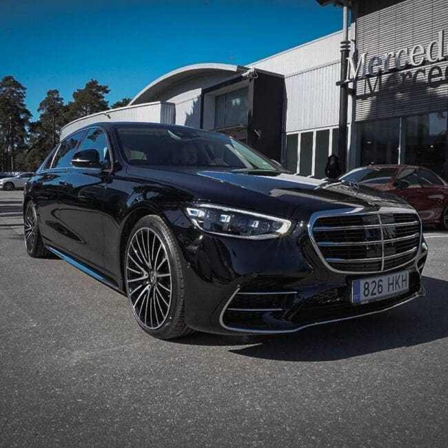 Private chauffeur and Business class car in Helsinki and Tallinn by IBG Travel